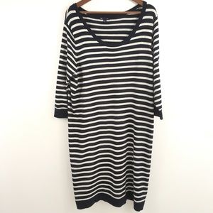 GAP Blue and White Striped Dress Soft Casual
